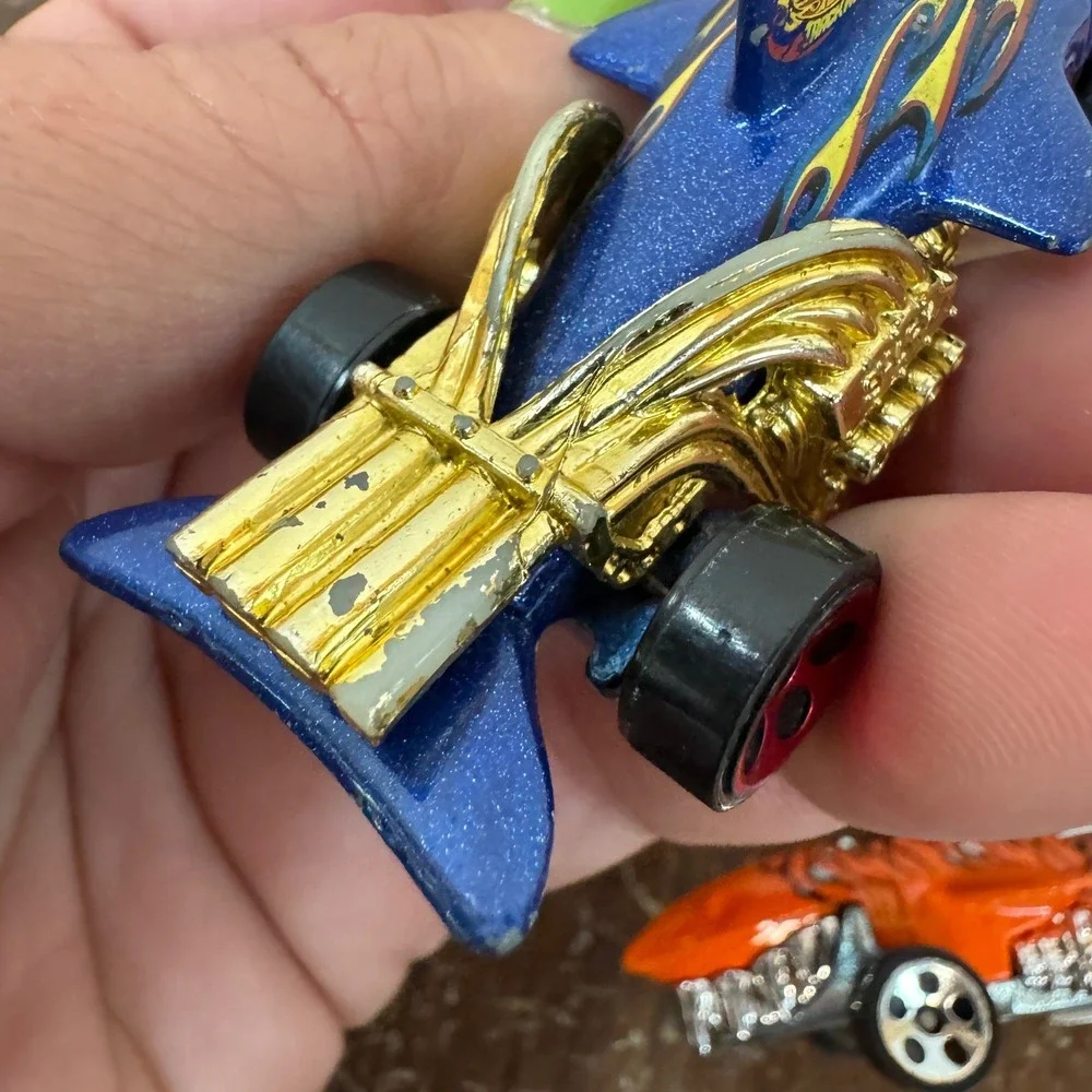 Pair (2) Hot Wheels Track Aces Sharkruiser‎ 1986 Diecast Car Orange Blue Vintage